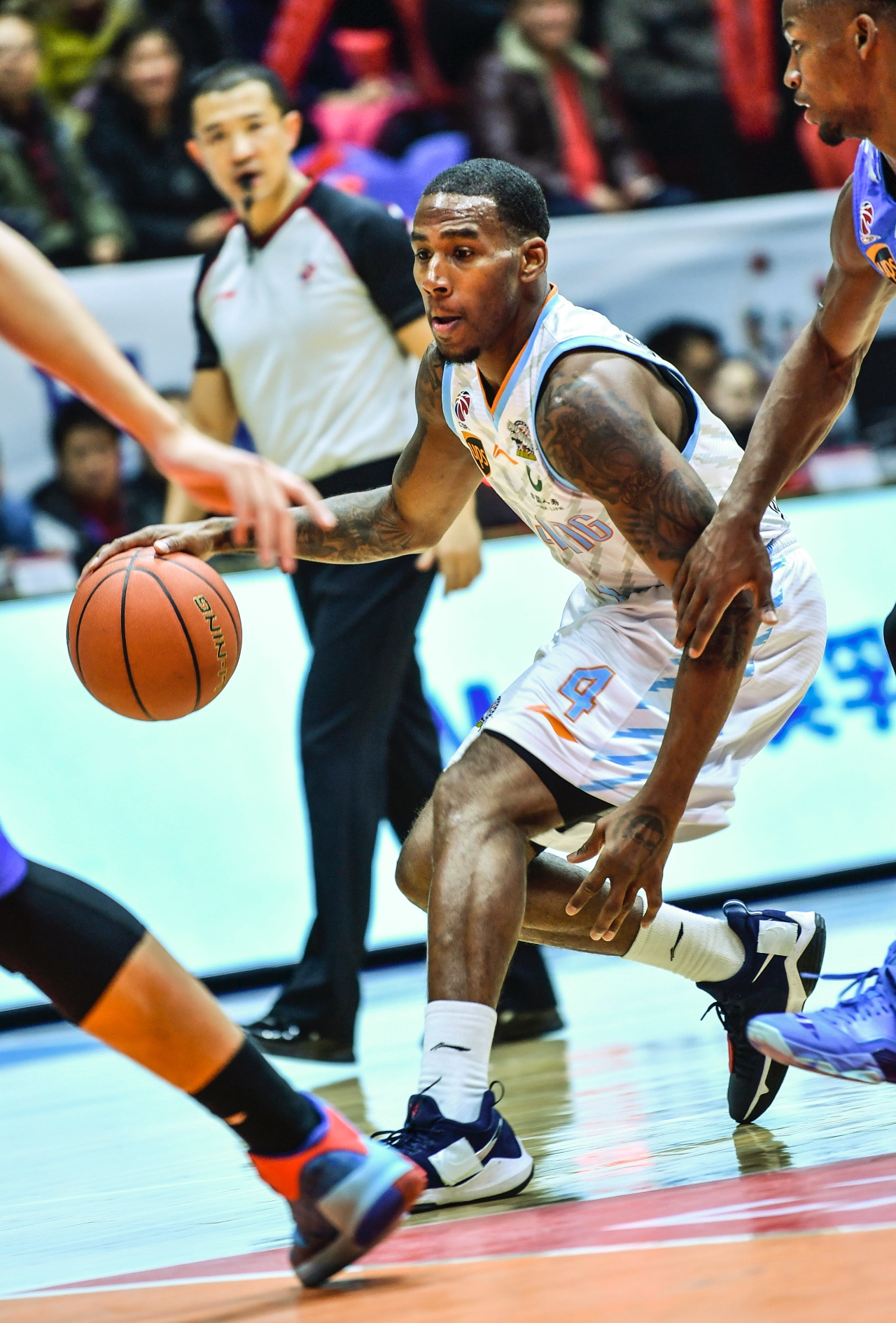 摩纳哥发布备战花絮，冲刺阶段强势反弹，全明星赛任务艰巨，赛季目标并未改变的简单介绍