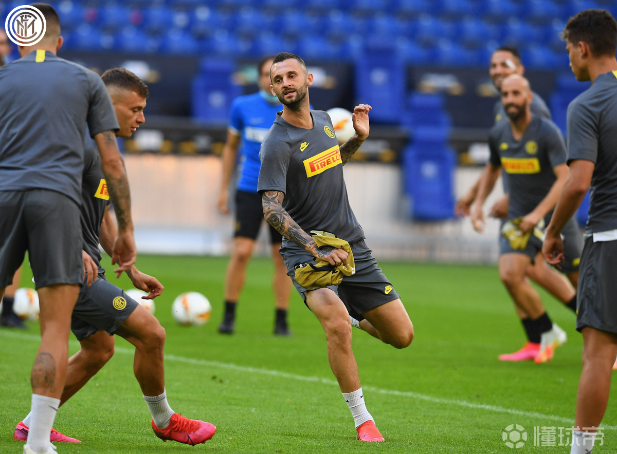 关于冲刺阶段芝加哥公牛备战欧联,状态回暖细节曝光,更衣室稳定,赛季目标并未改变的信息 关于冲刺阶段芝加哥公牛备战欧联,状态回暖细节曝光,更衣室稳定,赛季目标并未改变的信息