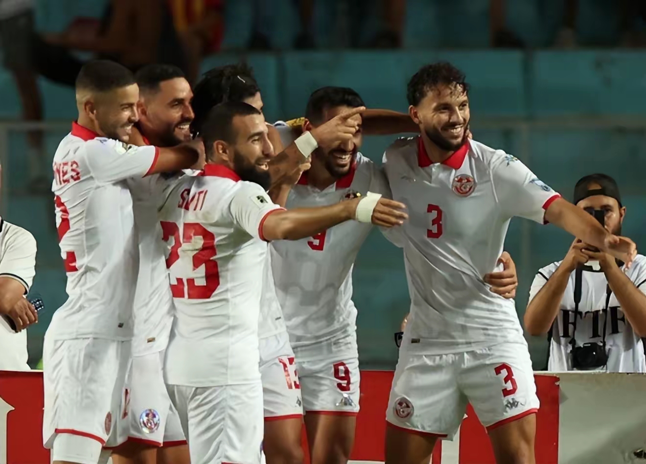 开云线上娱乐 -加时末段体能课后，北京国安远射贴柱备战法国杯，更衣室稳定，临场指挥获称赞的简单介绍